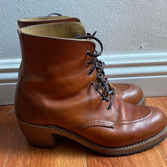 Red Wing Shoes Shoes - Beautifully Broken in Red Wing Clara Boots in 7.5 Pro